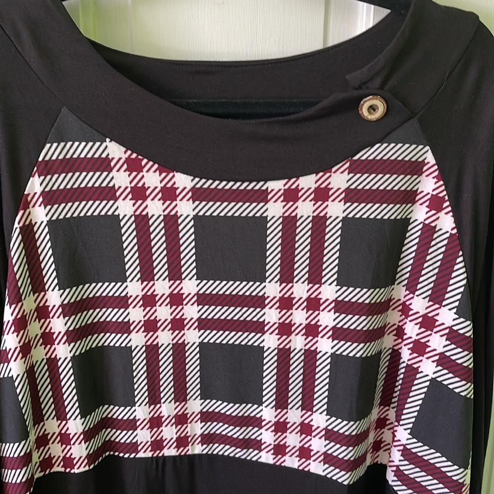 Tunic - Picture 4 of 7